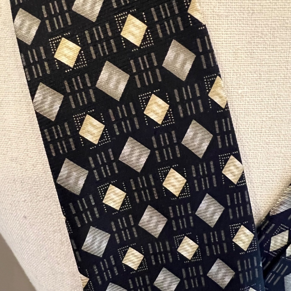 Carlos Devenezia Men's Roma Barcelona Tan & Black Diamond Silver Tie